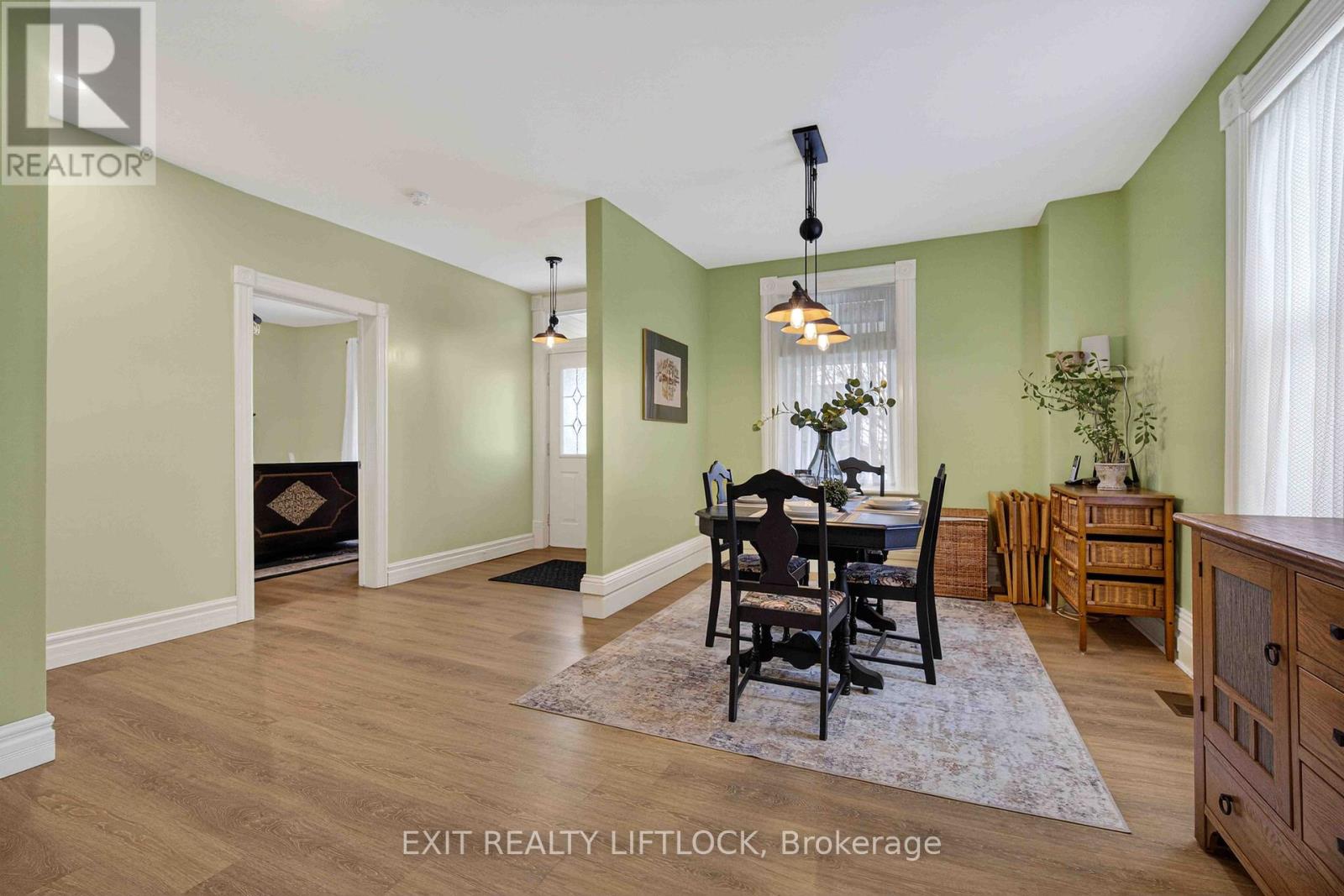 2464 QUEEN MARY STREET - 5