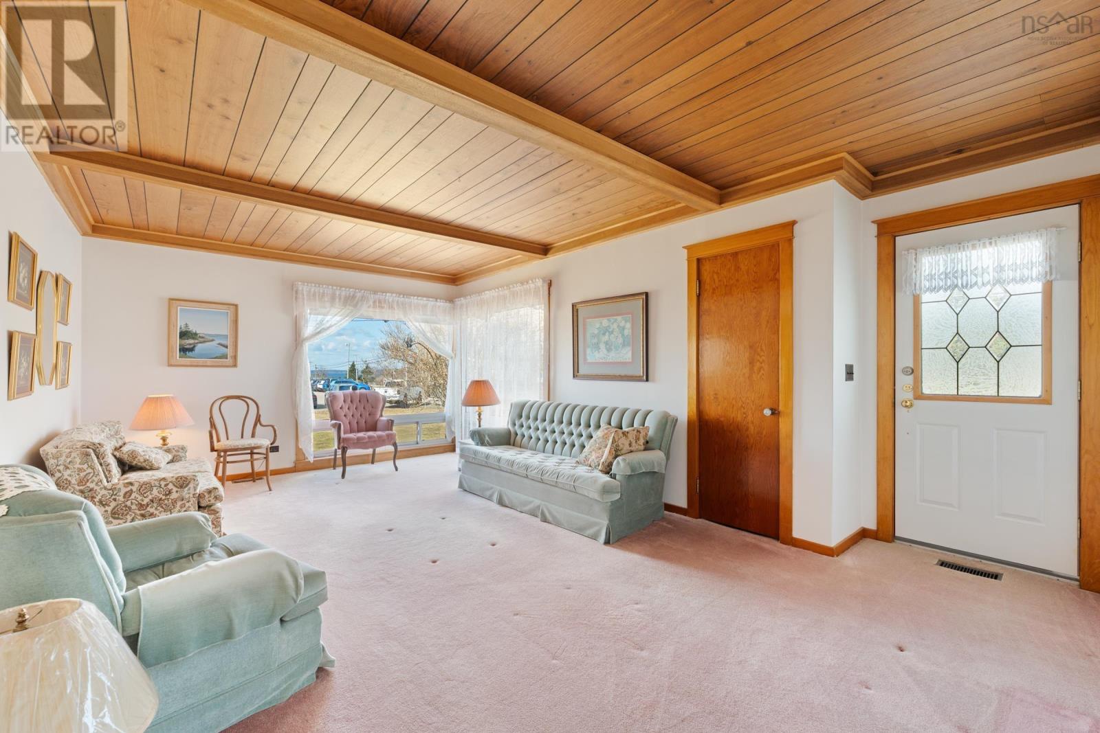 Property 19 of 45 of 3654 Highway 1