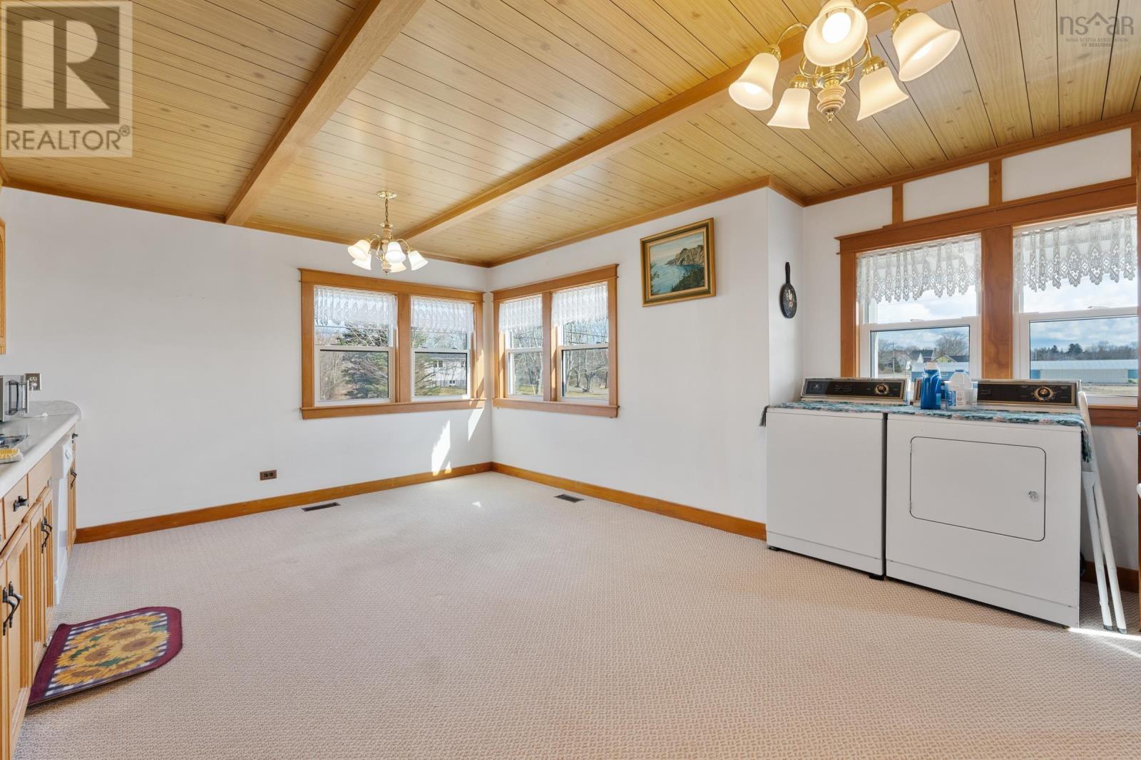 Property 16 of 45 of 3654 Highway 1