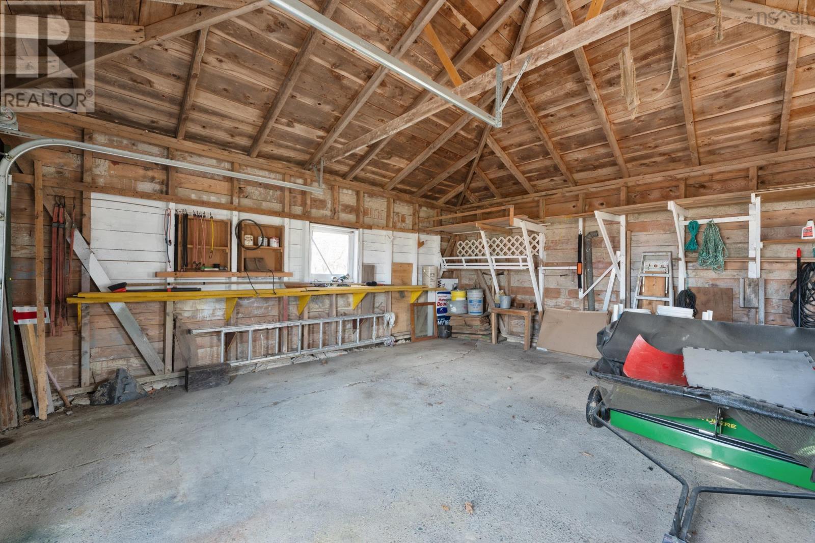 Property 31 of 45 of 3654 Highway 1