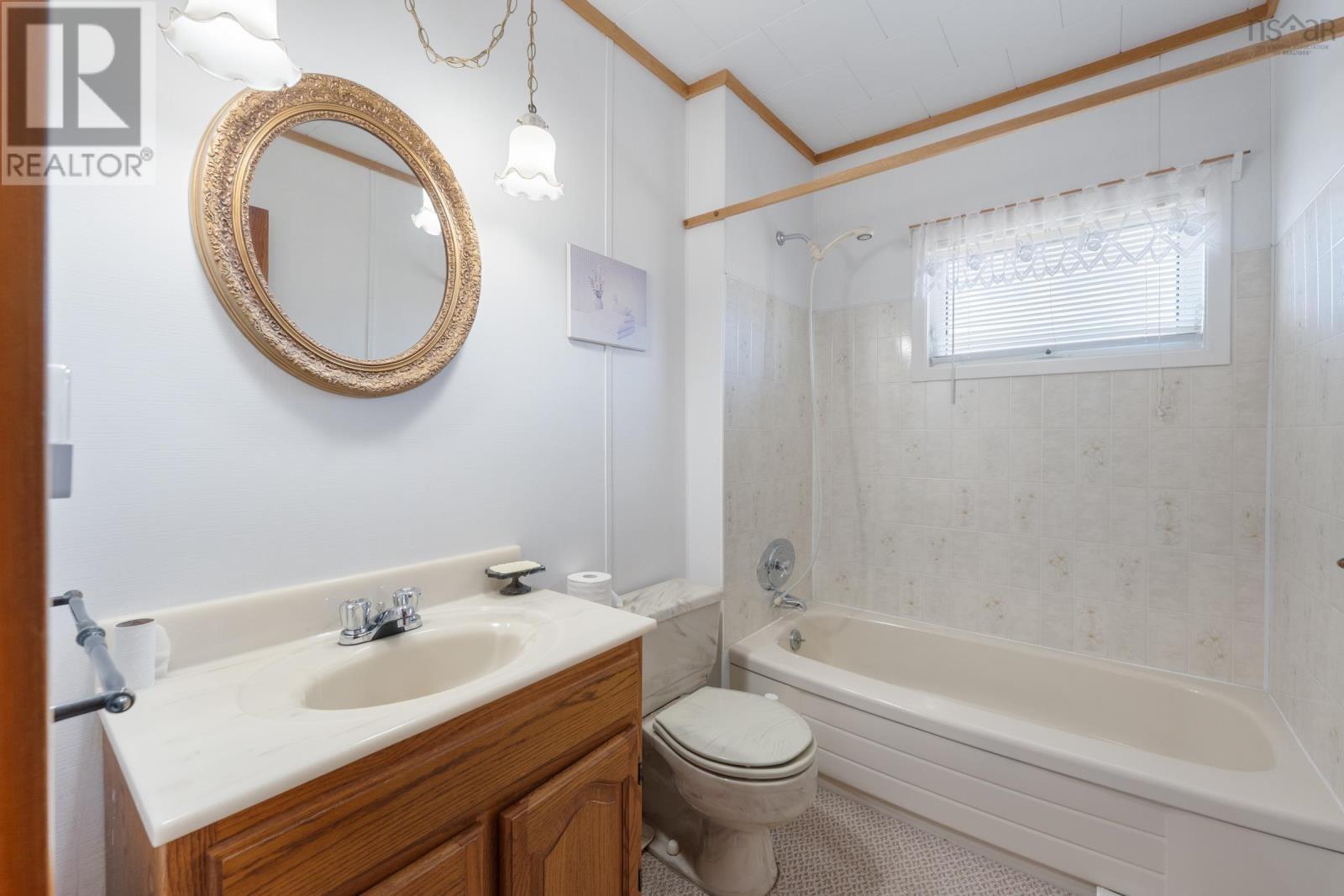 Property 22 of 45 of 3654 Highway 1