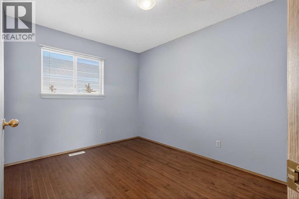 Single Family House for Sale in  Fresno Place NE Monterey Park Calgary 