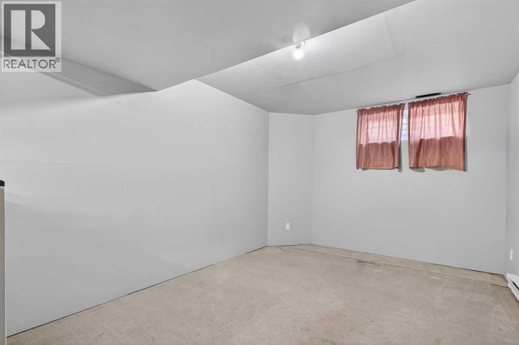 Single Family House for Sale in  Fresno Place NE Monterey Park Calgary 