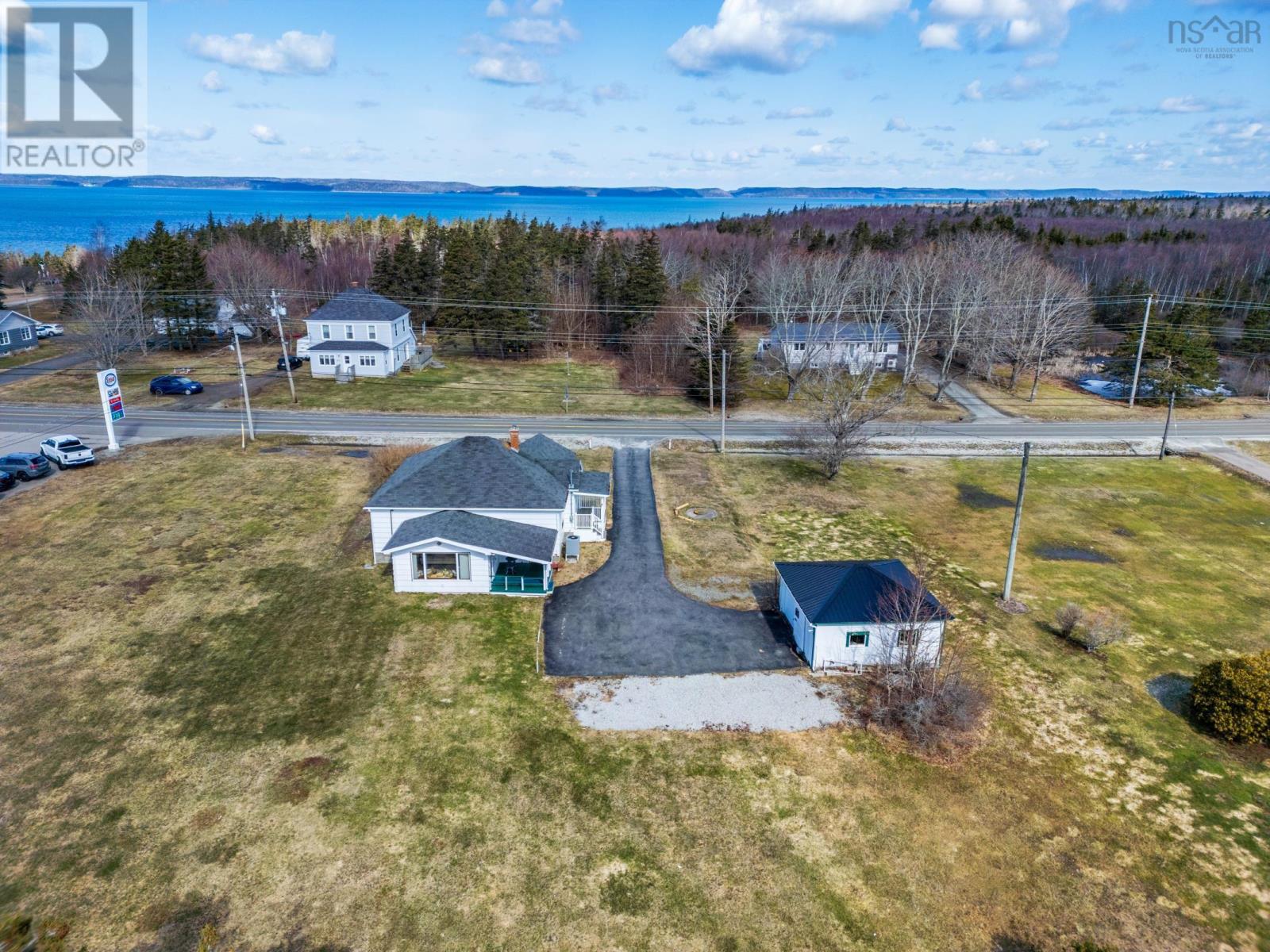 Property 7 of 45 of 3654 Highway 1