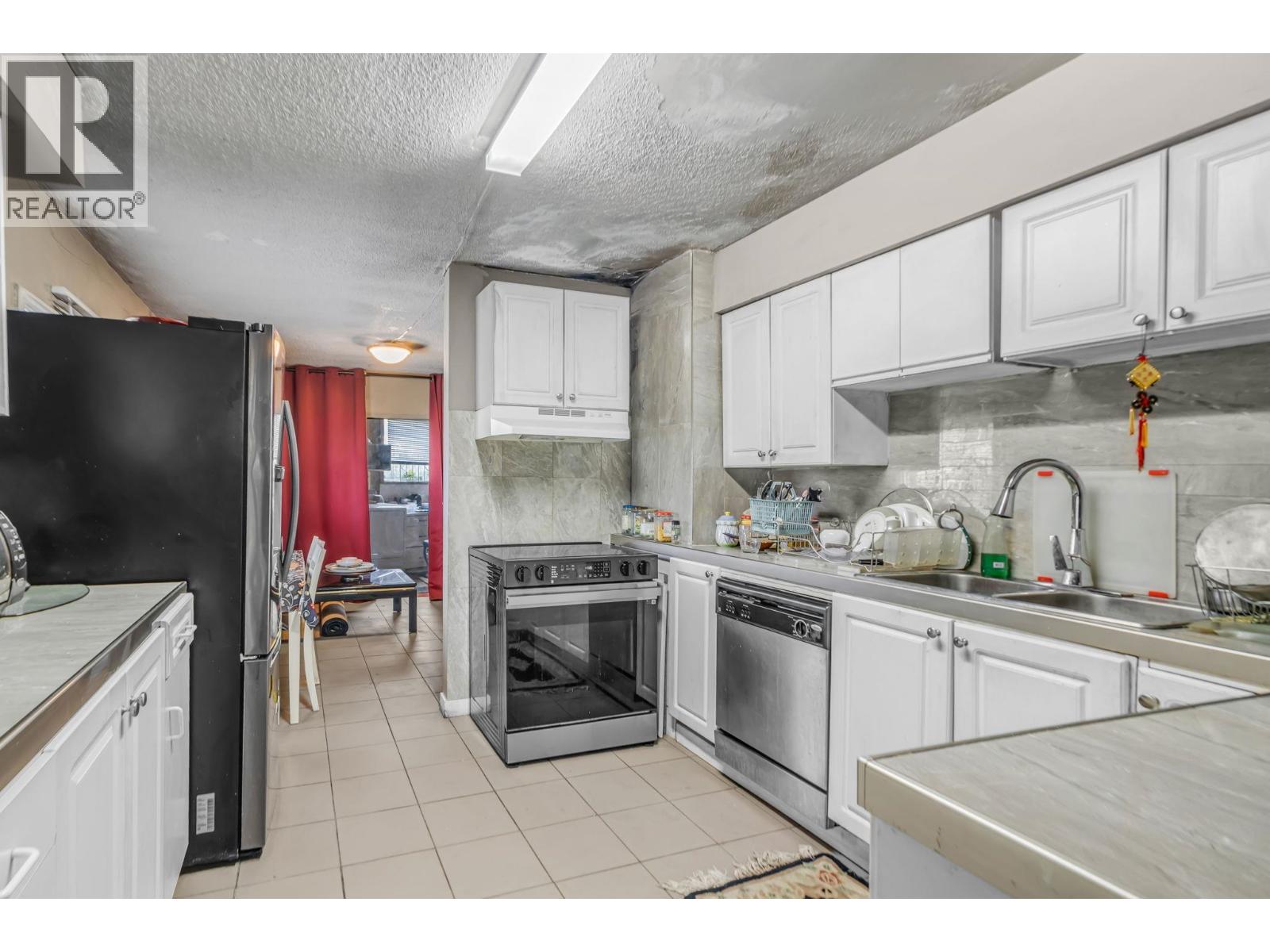 2141 MARINE WAY, New Westminster