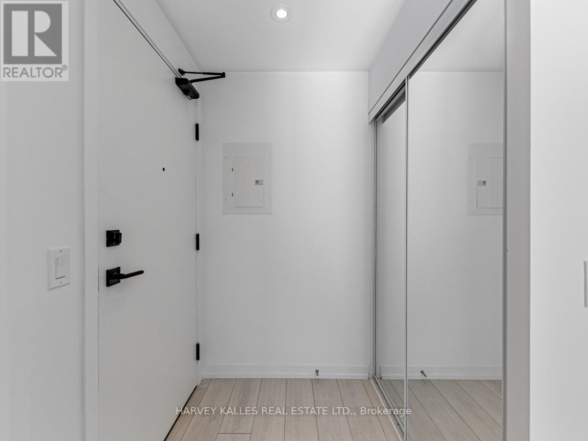 #1711 55 MERCER STREET - 28