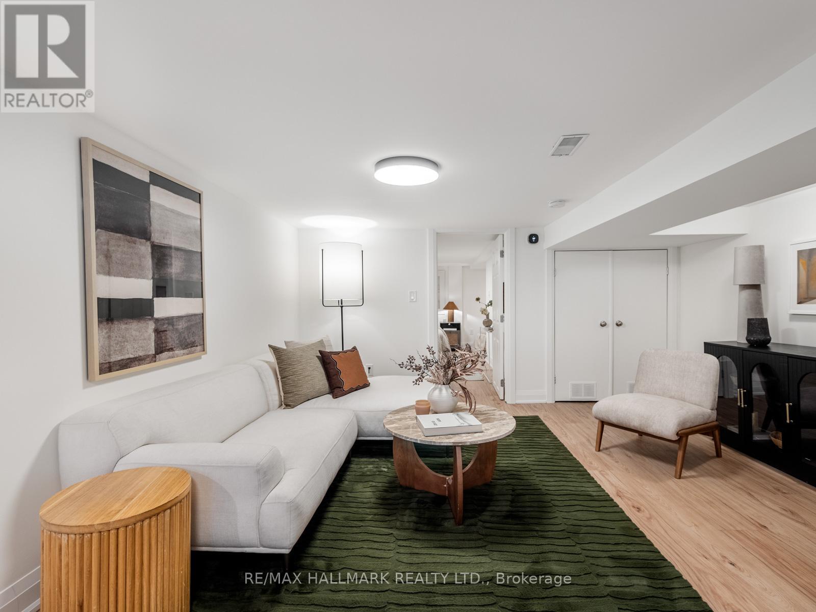 24 RICHARD AVENUE,Toronto (Greenwood-Coxwell),,
