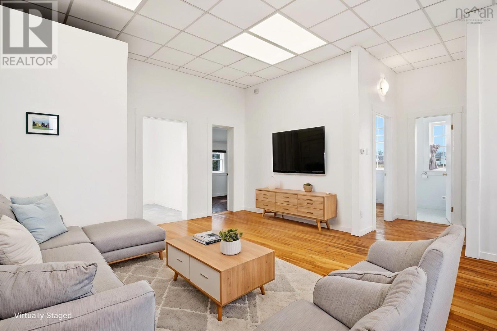 Property 6 of 42 of 828 Highway 6