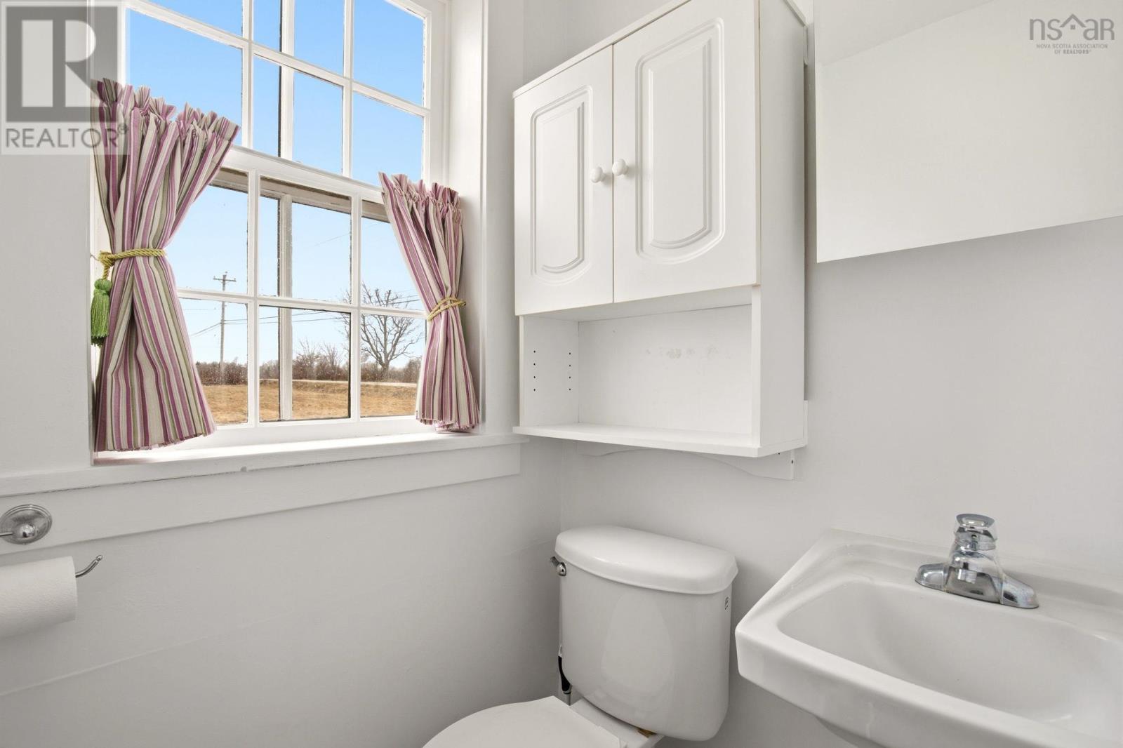 Property 25 of 42 of 828 Highway 6