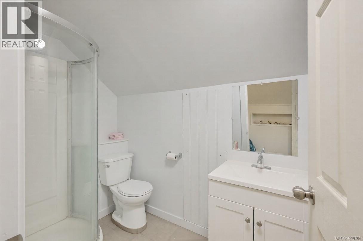  3364 Cook Street, Saanich