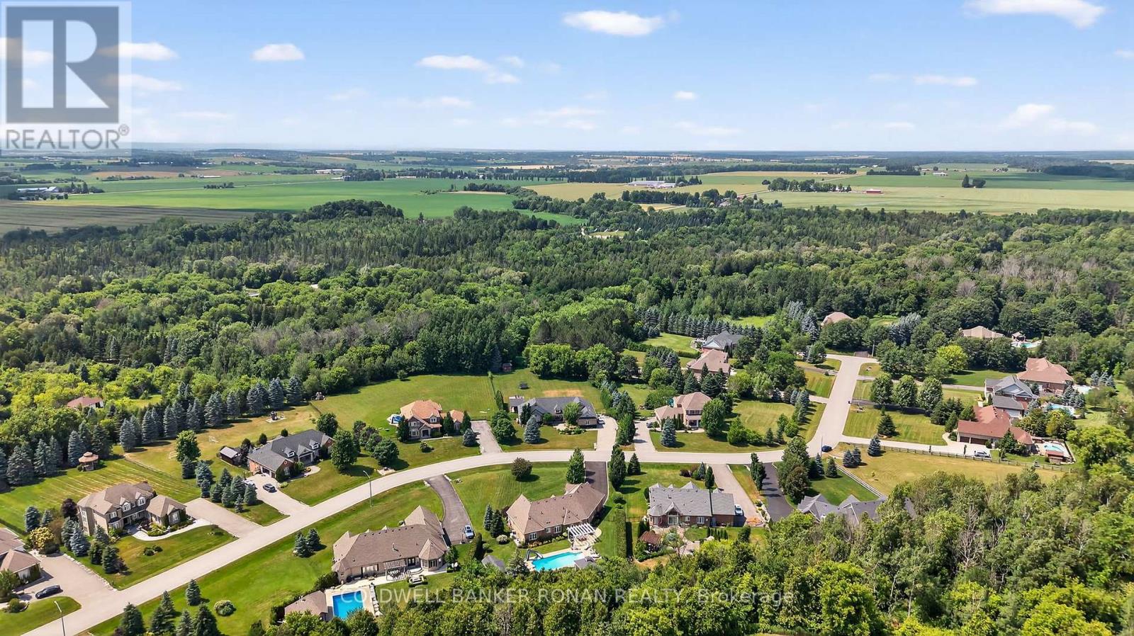 32 UNDERHILL COURT - 22
