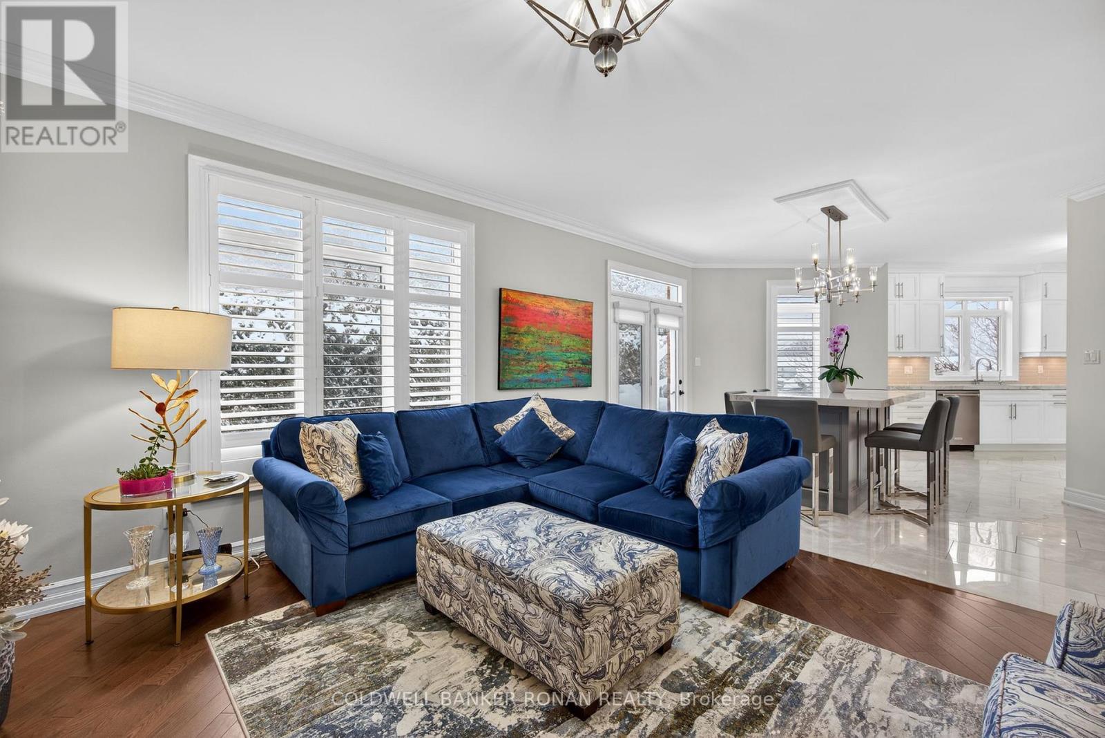32 UNDERHILL COURT - 32