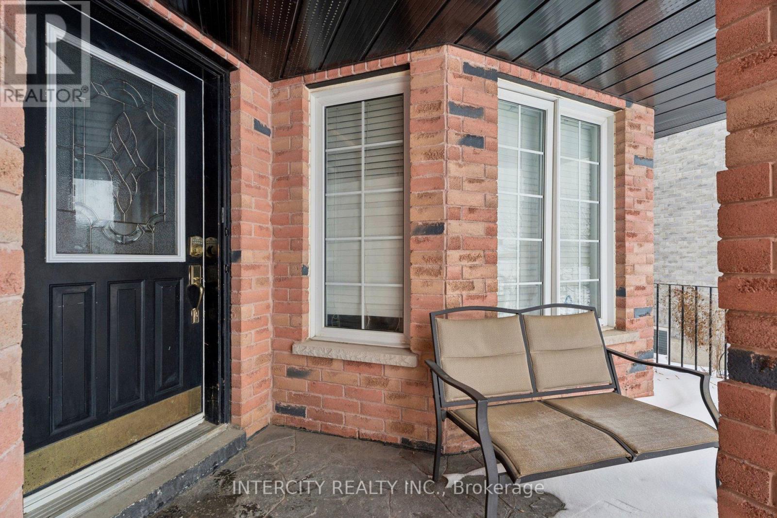 25 MEYER AVENUE - 3