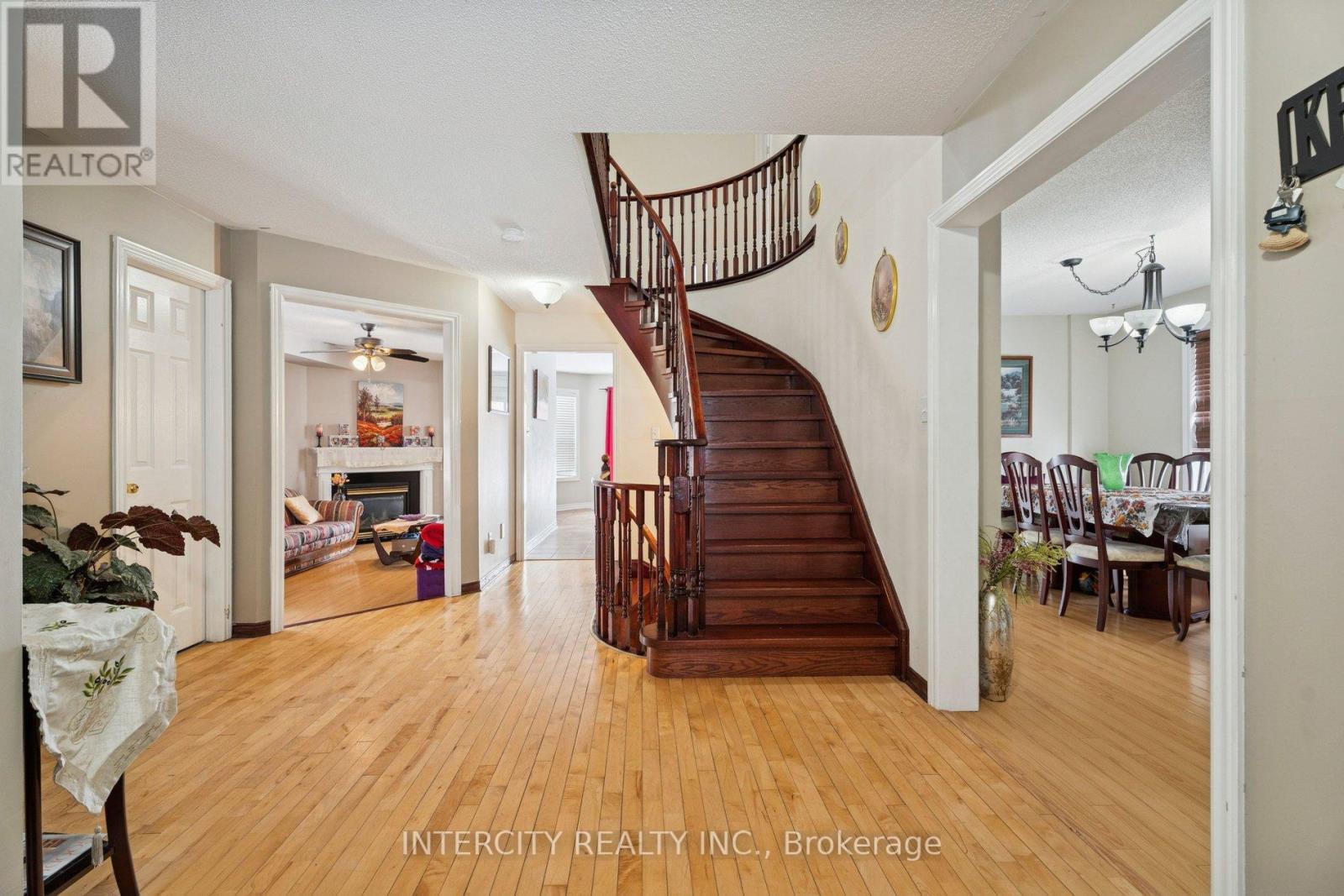 25 MEYER AVENUE - 4