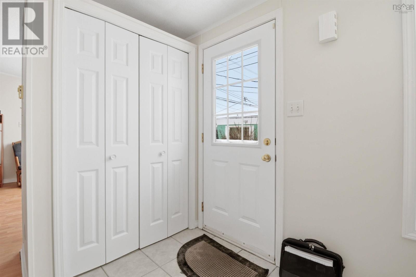 Property 2 of 25 of 32 Pine Street