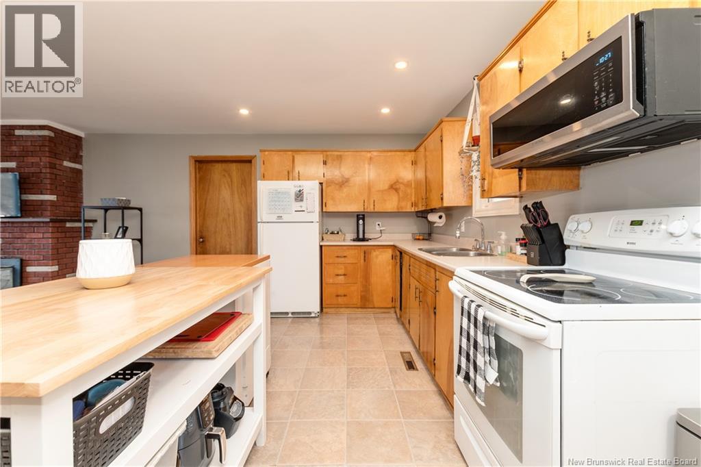 57 WARREN AVENUE - 13