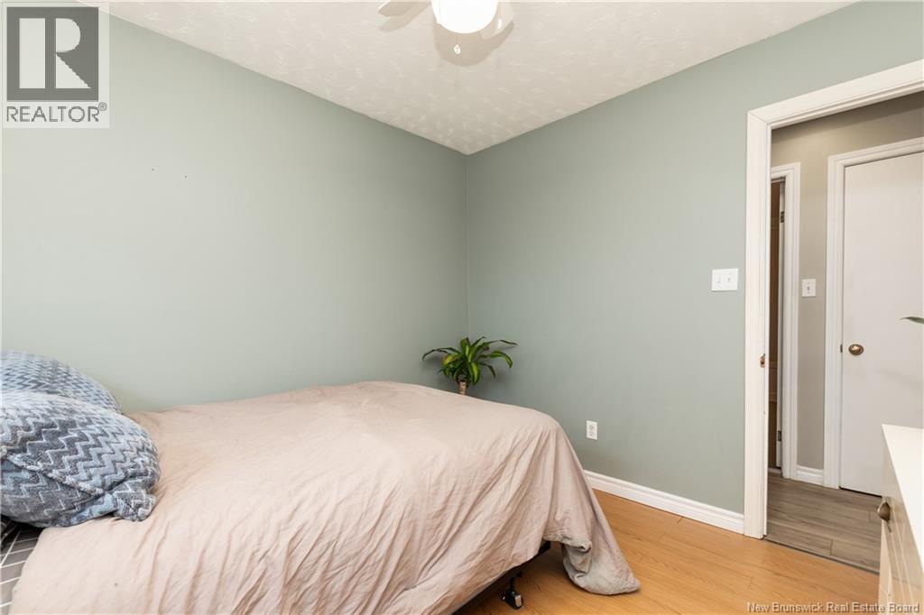 57 WARREN AVENUE - 24