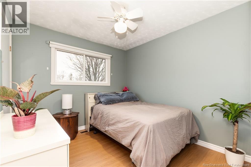 57 WARREN AVENUE - 25