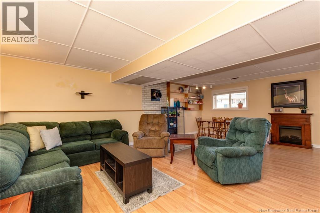 57 WARREN AVENUE - 36