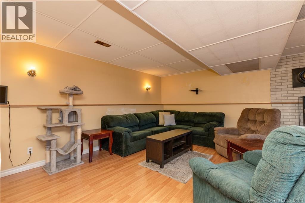 57 WARREN AVENUE - 37