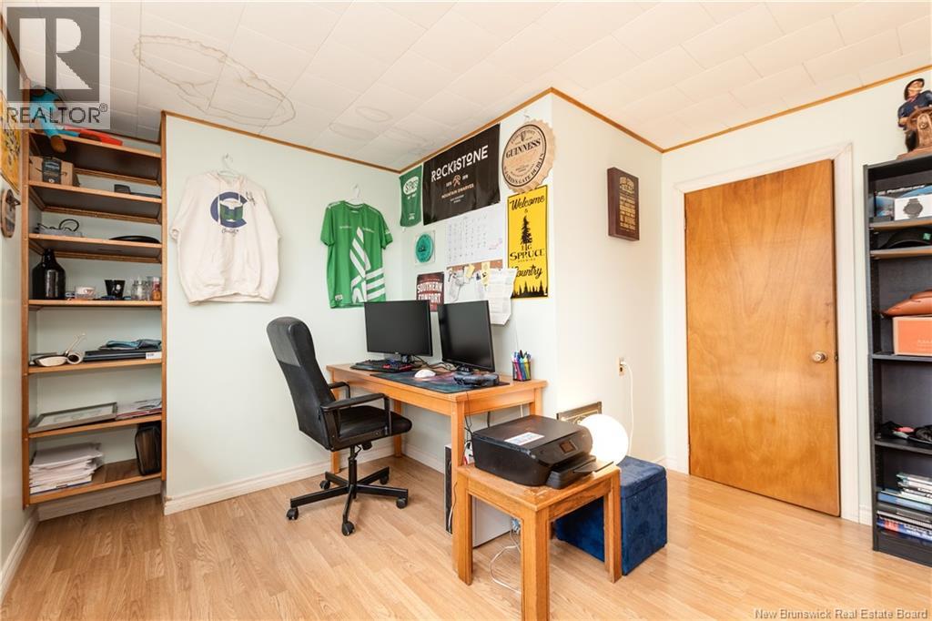 57 WARREN AVENUE - 38