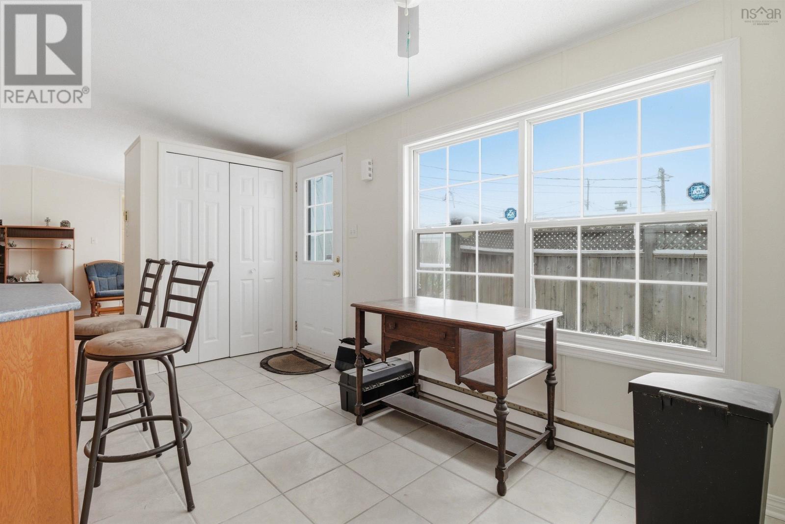 Property 13 of 25 of 32 Pine Street