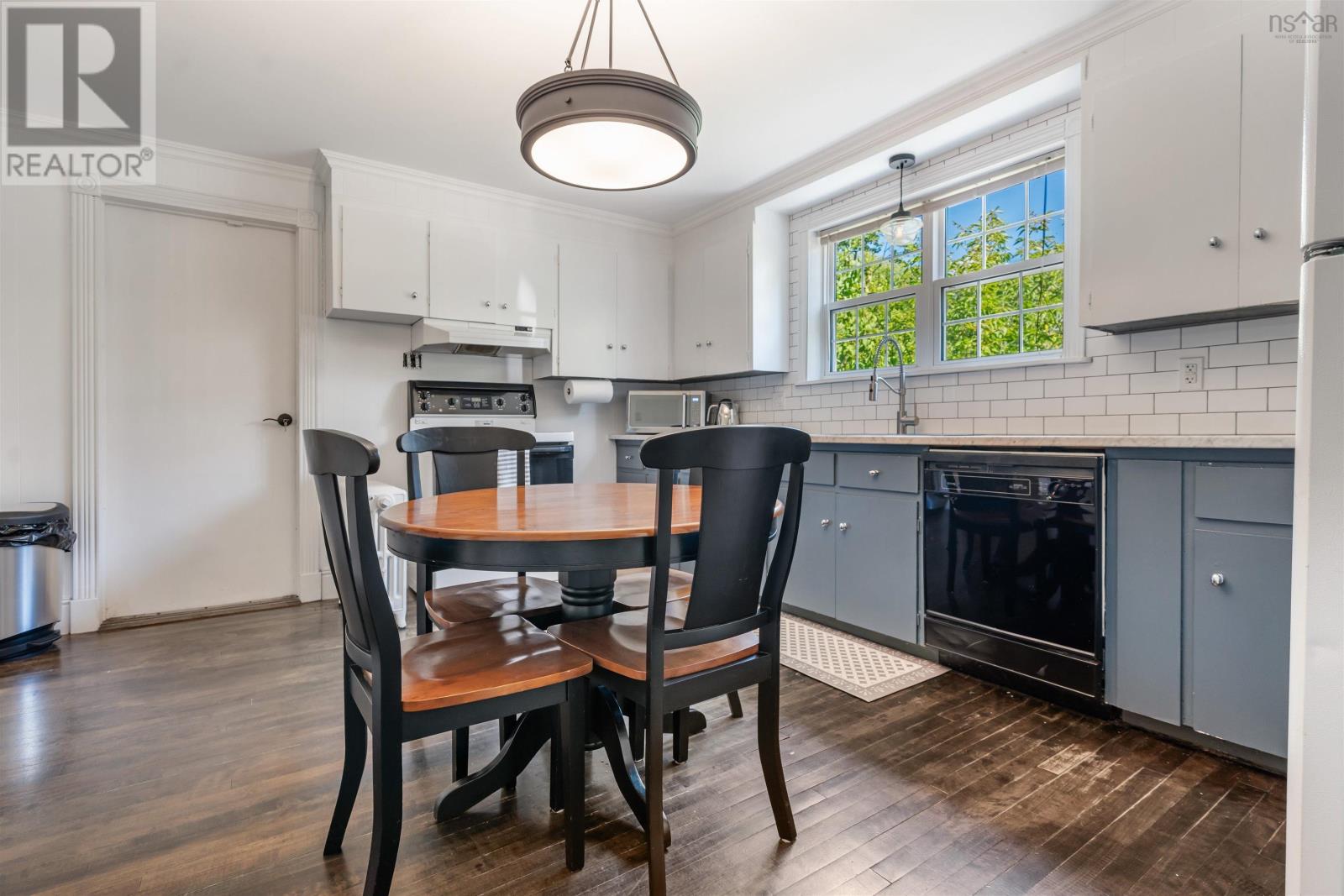 69 MAPLE AVENUE - 13