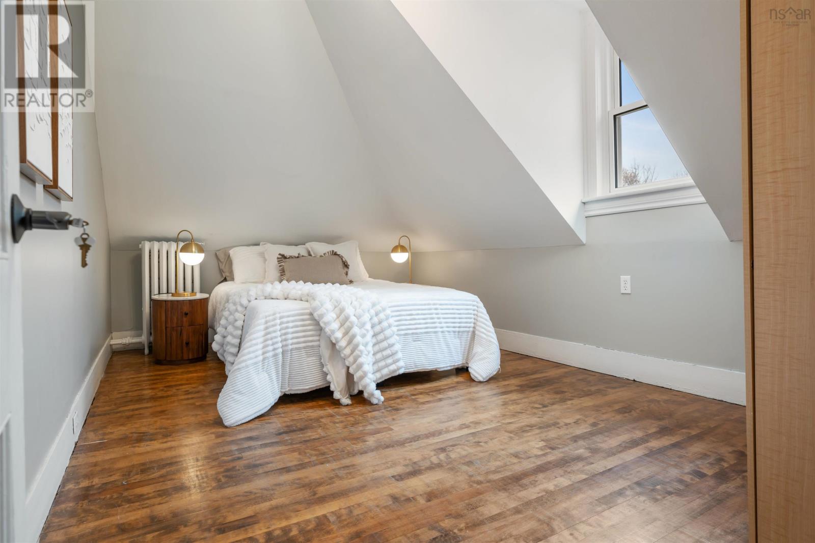 69 MAPLE AVENUE - 27