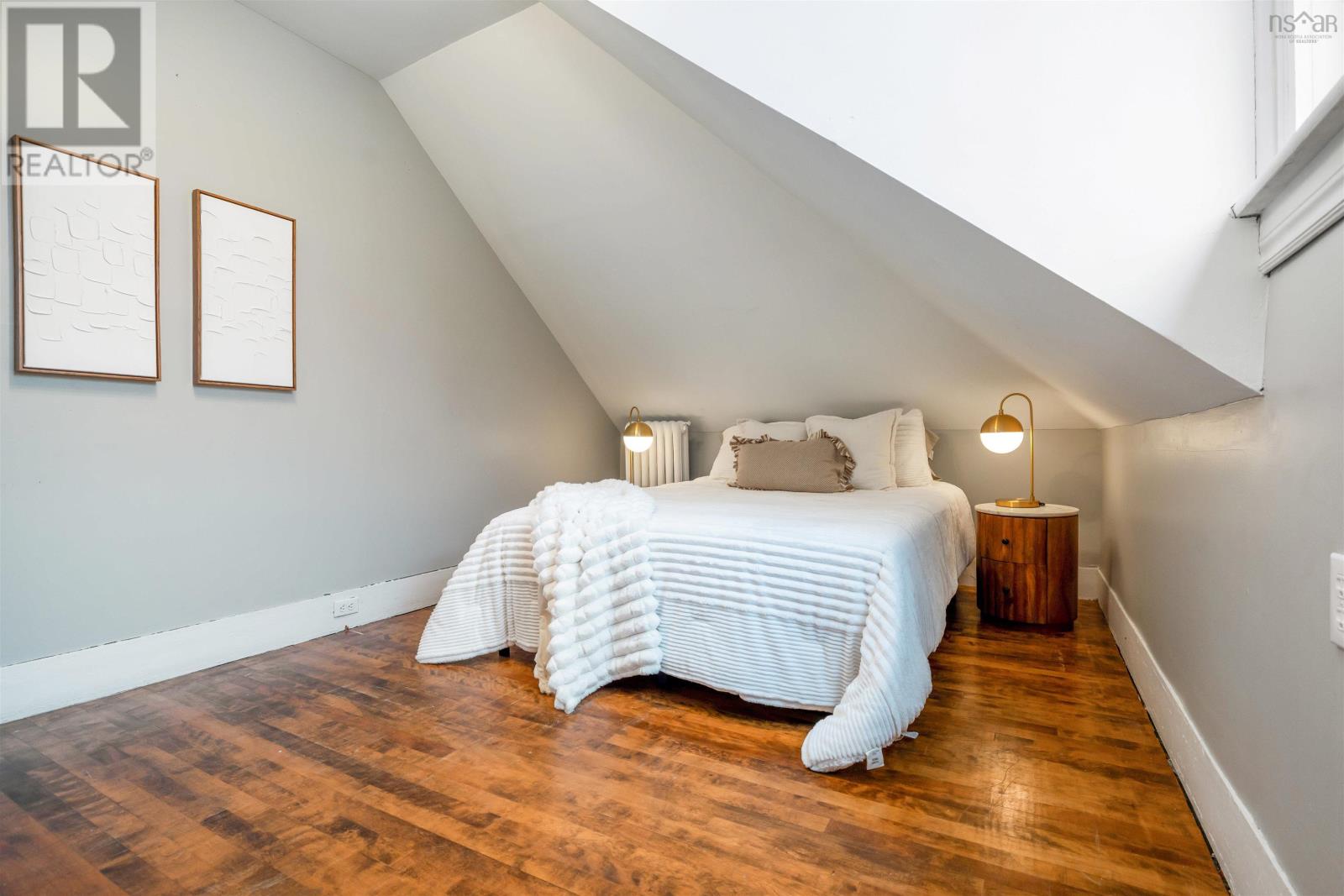 69 MAPLE AVENUE - 26