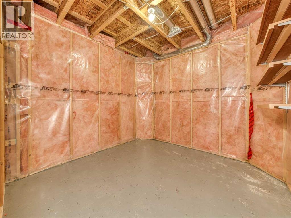 Single Family House Bungalow for Sale in  Valley Creek Place NW Valley Ridge Calgary 