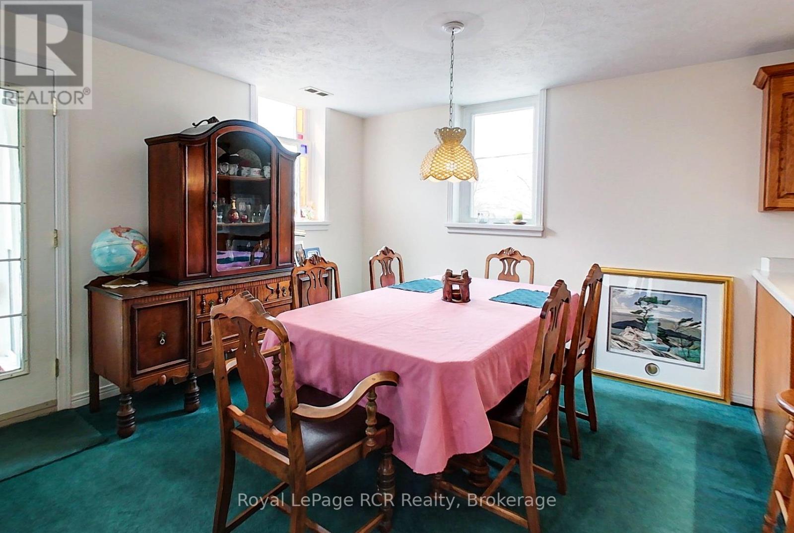7 PETER STREET S - 10