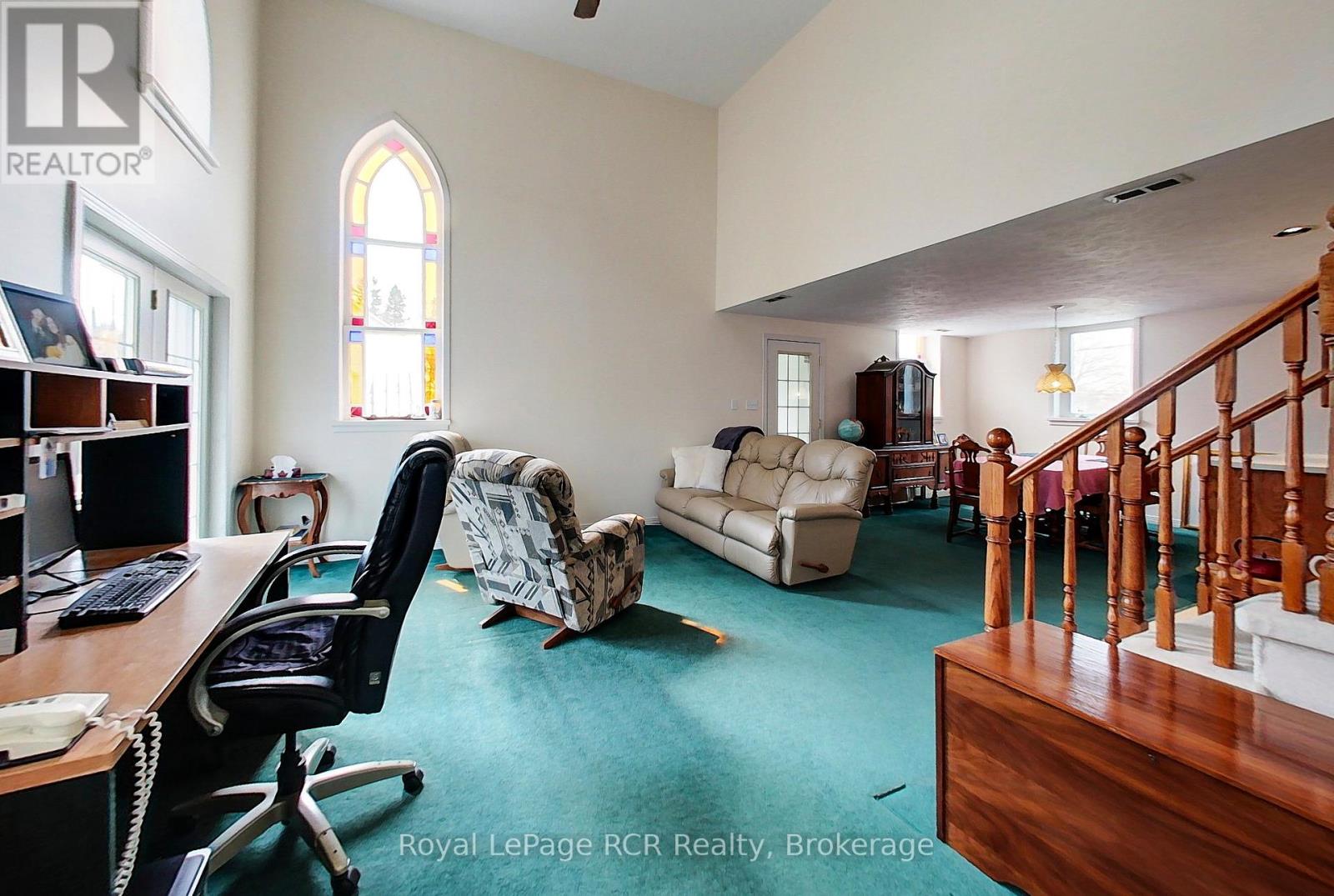 7 PETER STREET S - 14