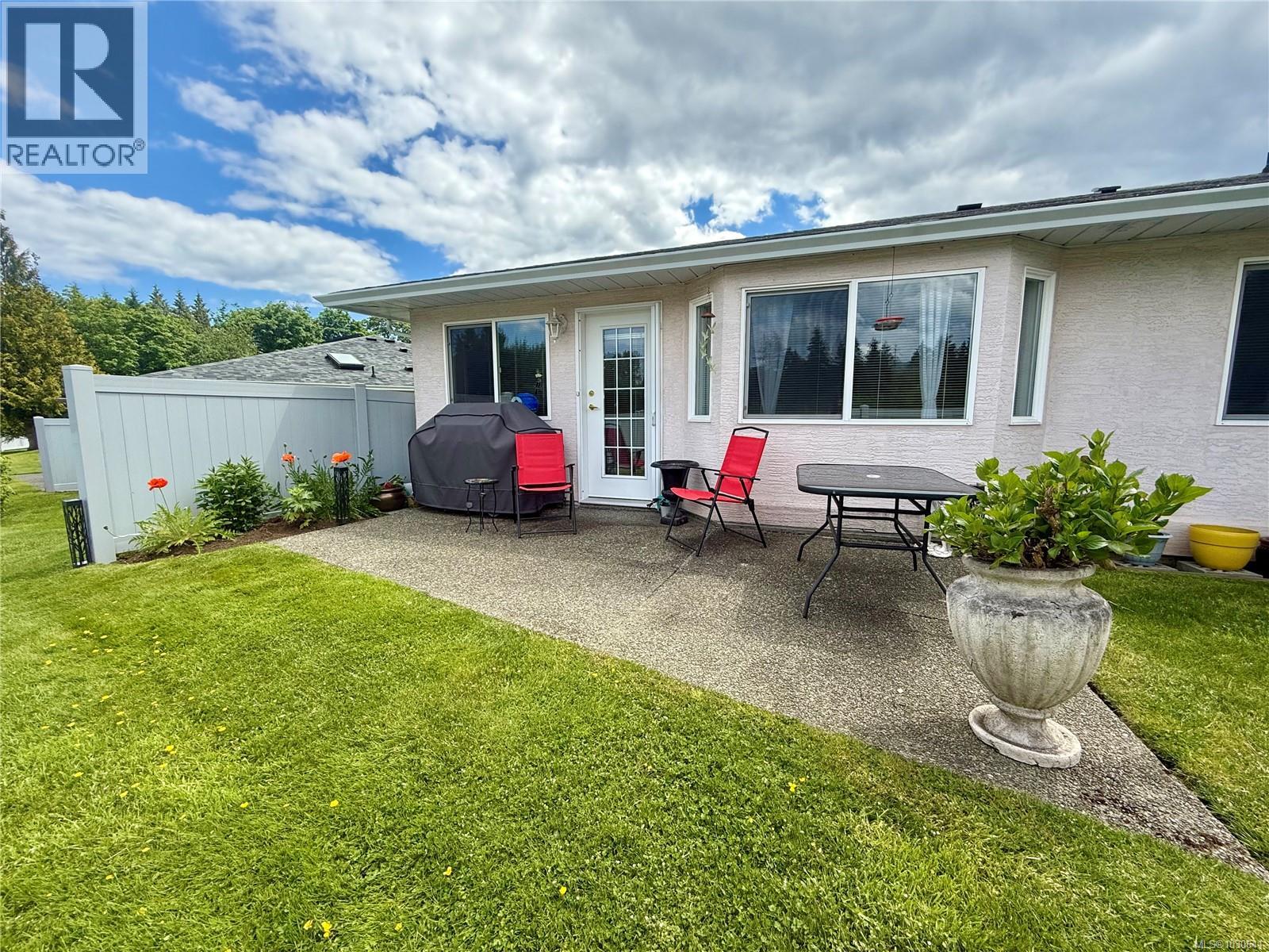 #4 6111 SAYWARD RD - 24