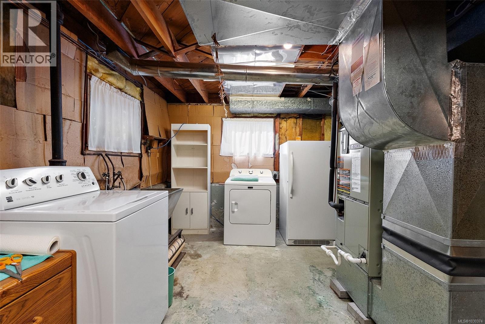 2935 WASCANA ST - 21