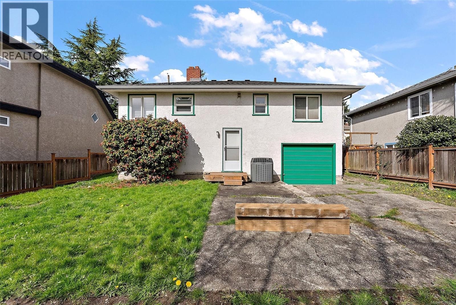 2935 WASCANA ST - 27