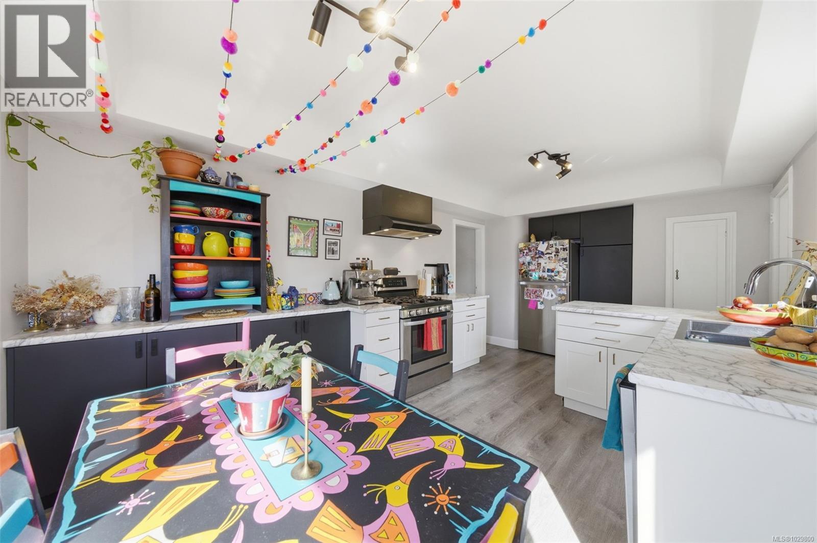 2519 ROSEBERRY AVE - 9