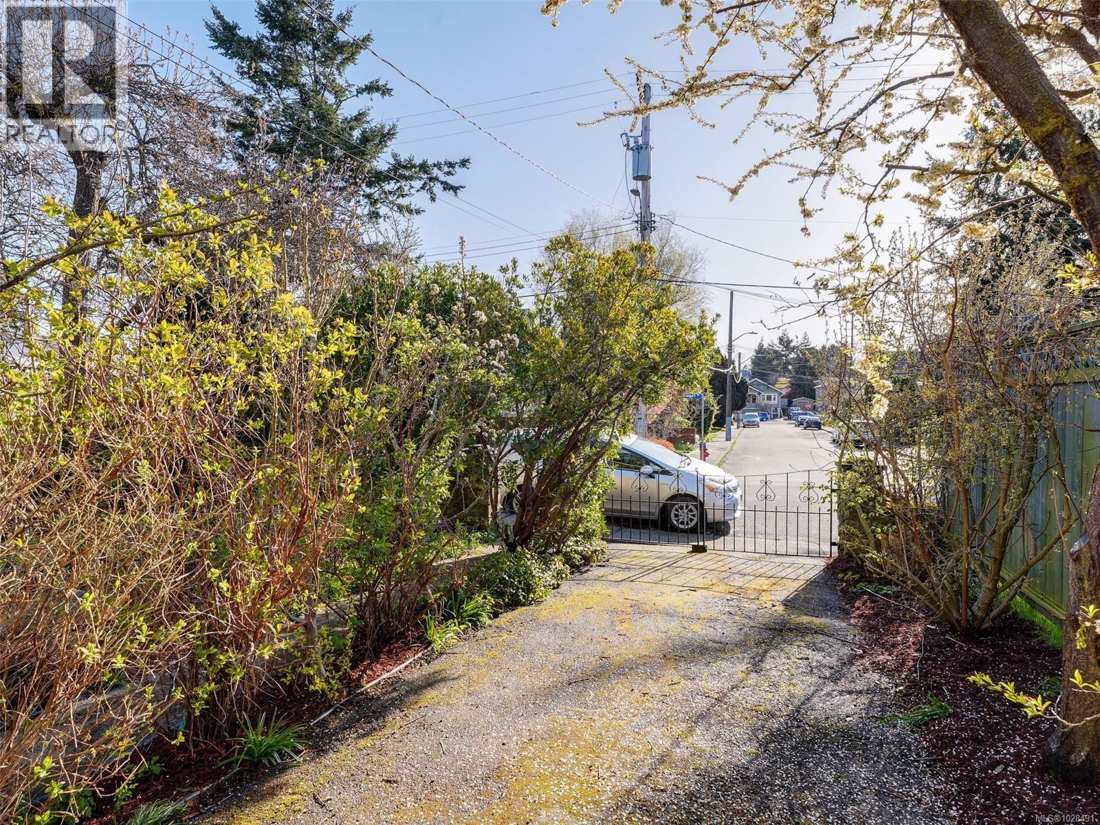  2130 Ridge Road, Victoria