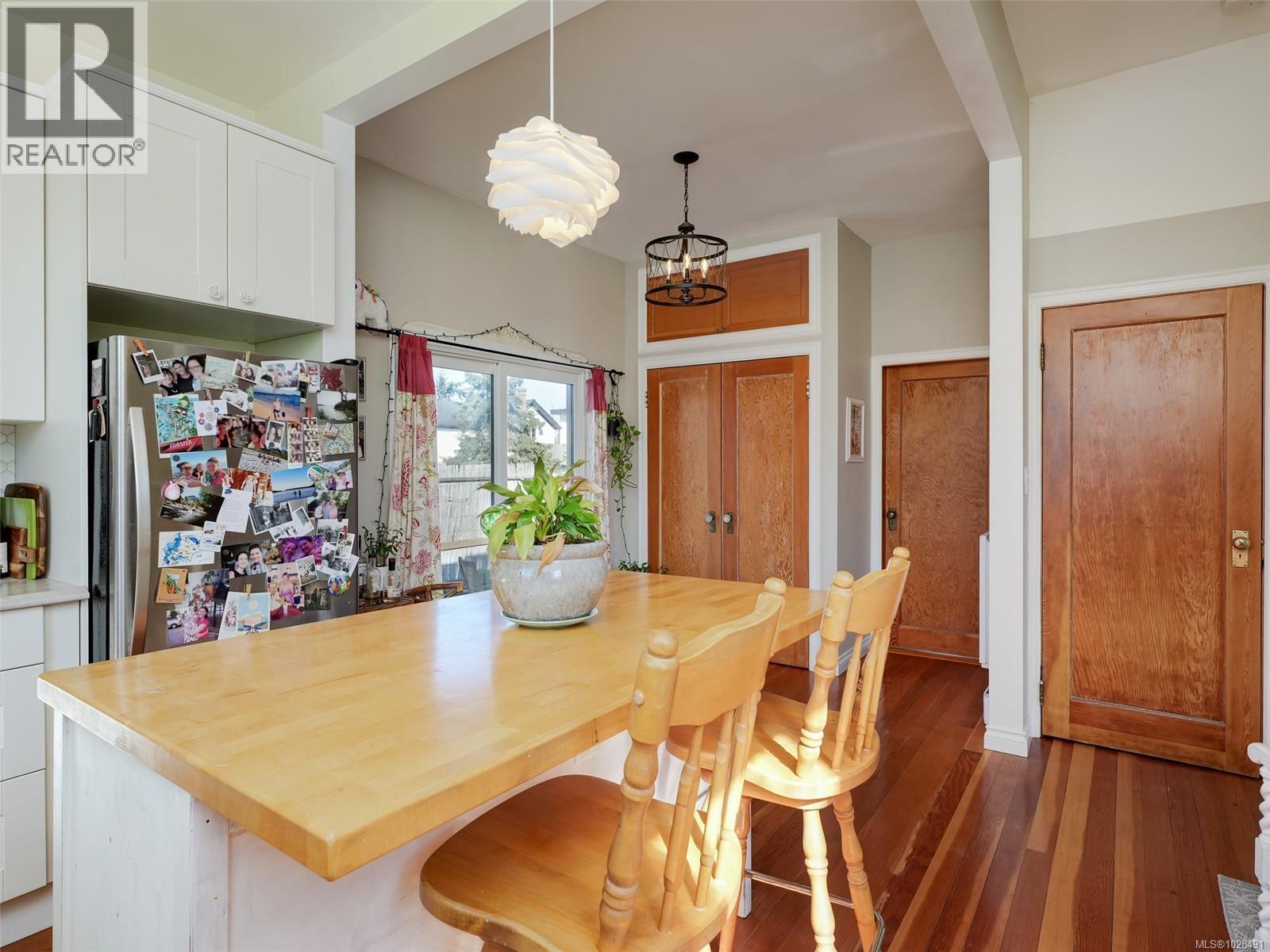  2130 Ridge Road, Victoria