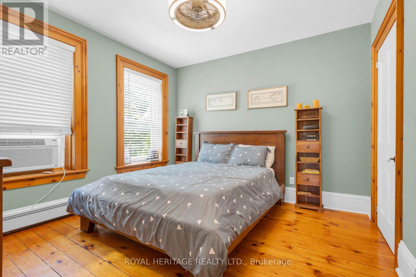 141 FOSTER AVENUE - 21