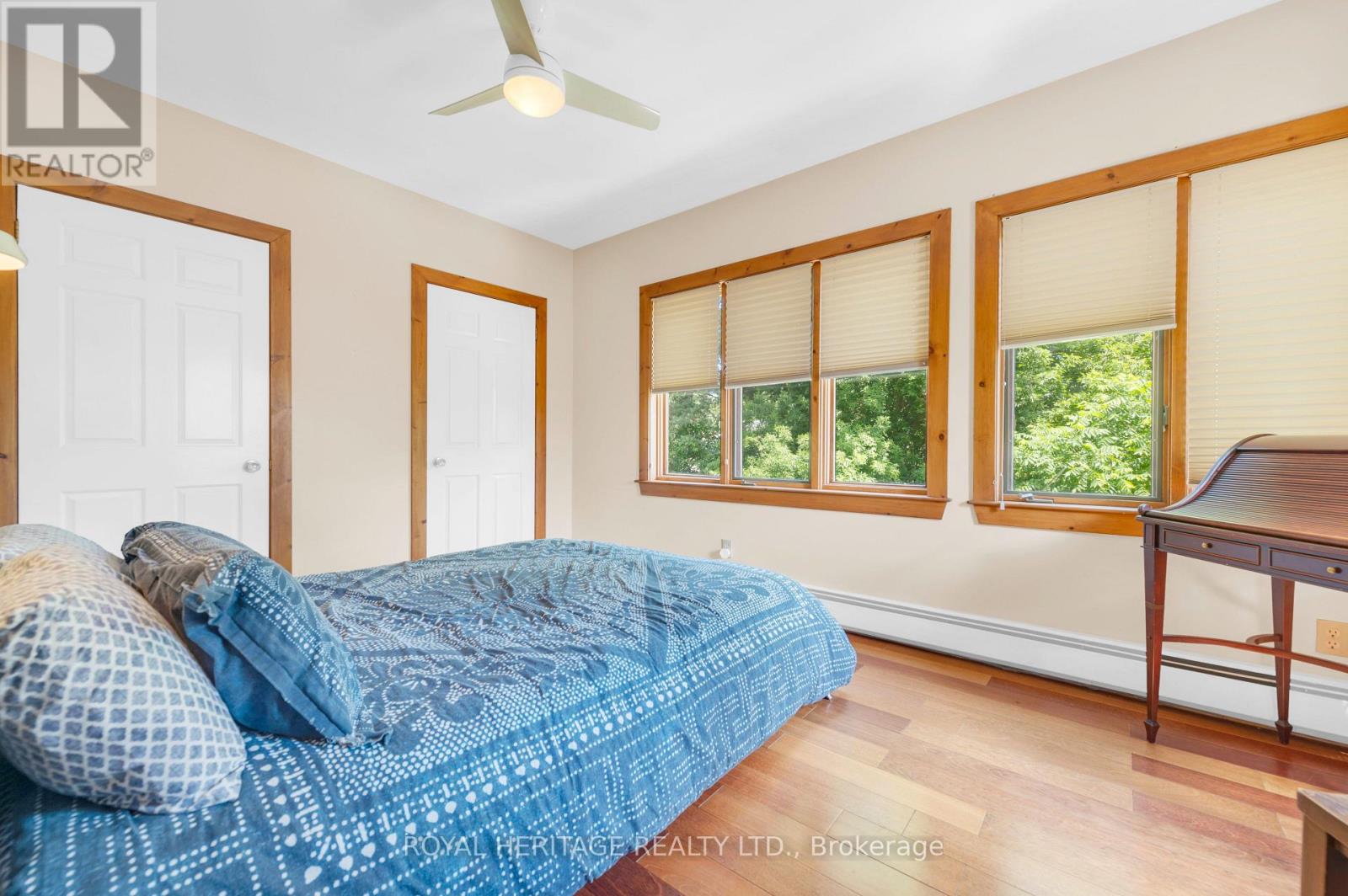 141 FOSTER AVENUE - 25