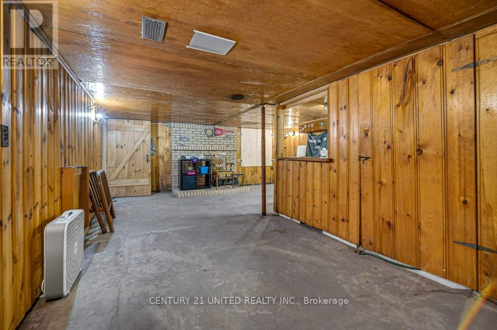 175 COUNTY RD 504 - 21