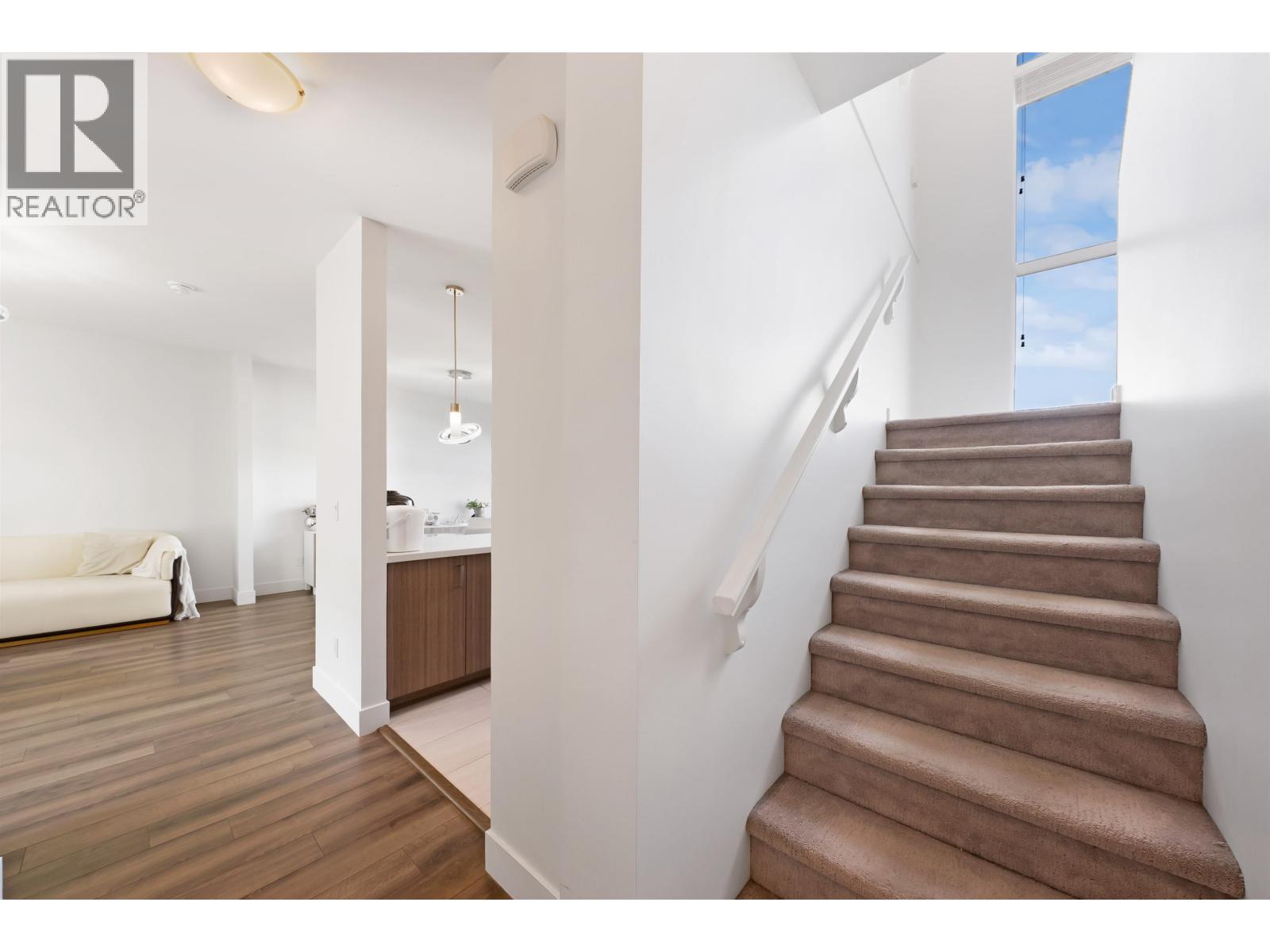 #10-7180 GILBERT Road, Richmond