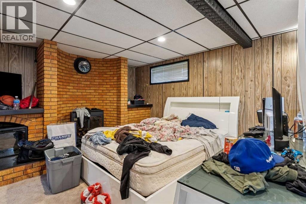 Single Family House for Sale in   Avenue NE Tuxedo Park Calgary 