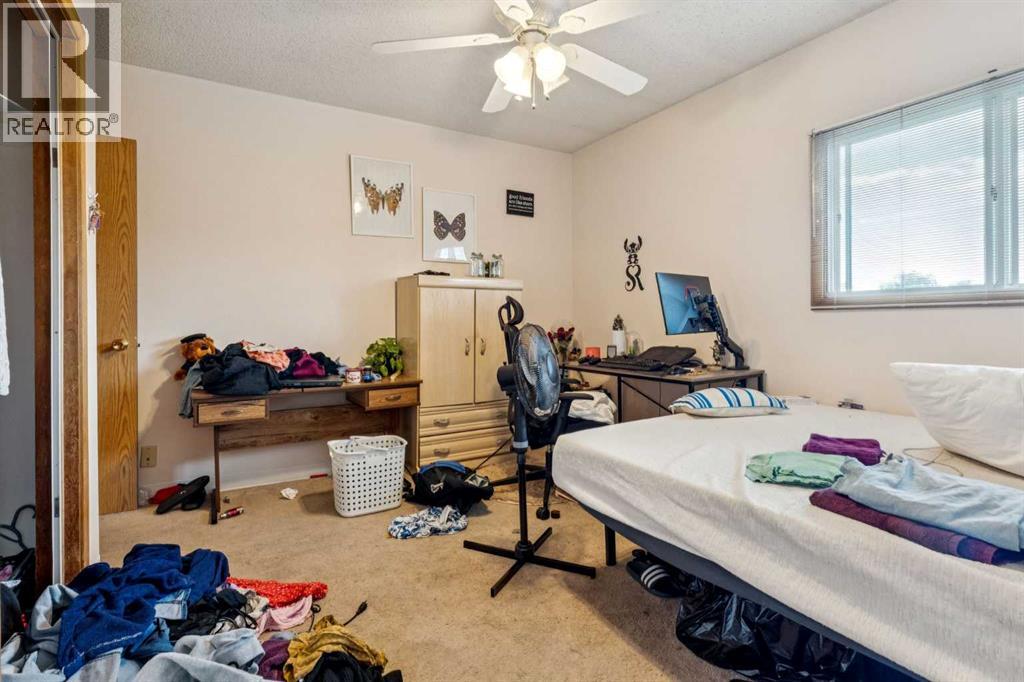 Single Family House for Sale in   Avenue NE Tuxedo Park Calgary 