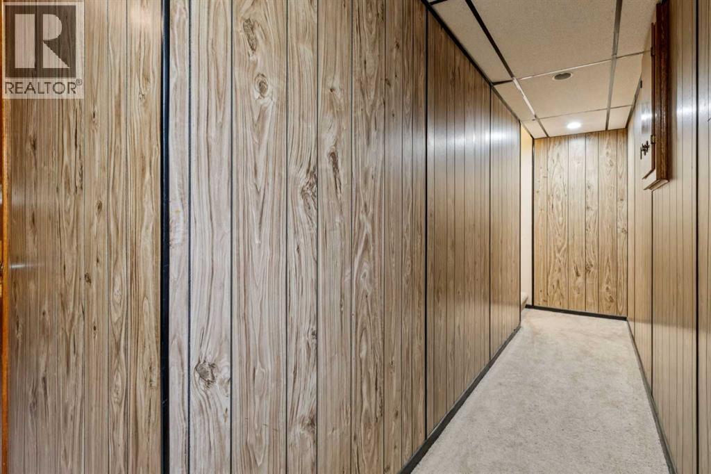 Single Family House for Sale in   Avenue NE Tuxedo Park Calgary 