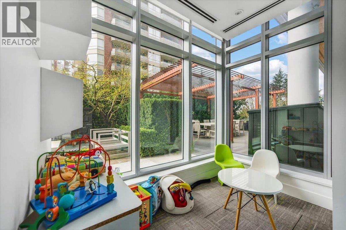 1003 520 COMO LAKE AVENUE, Coquitlam