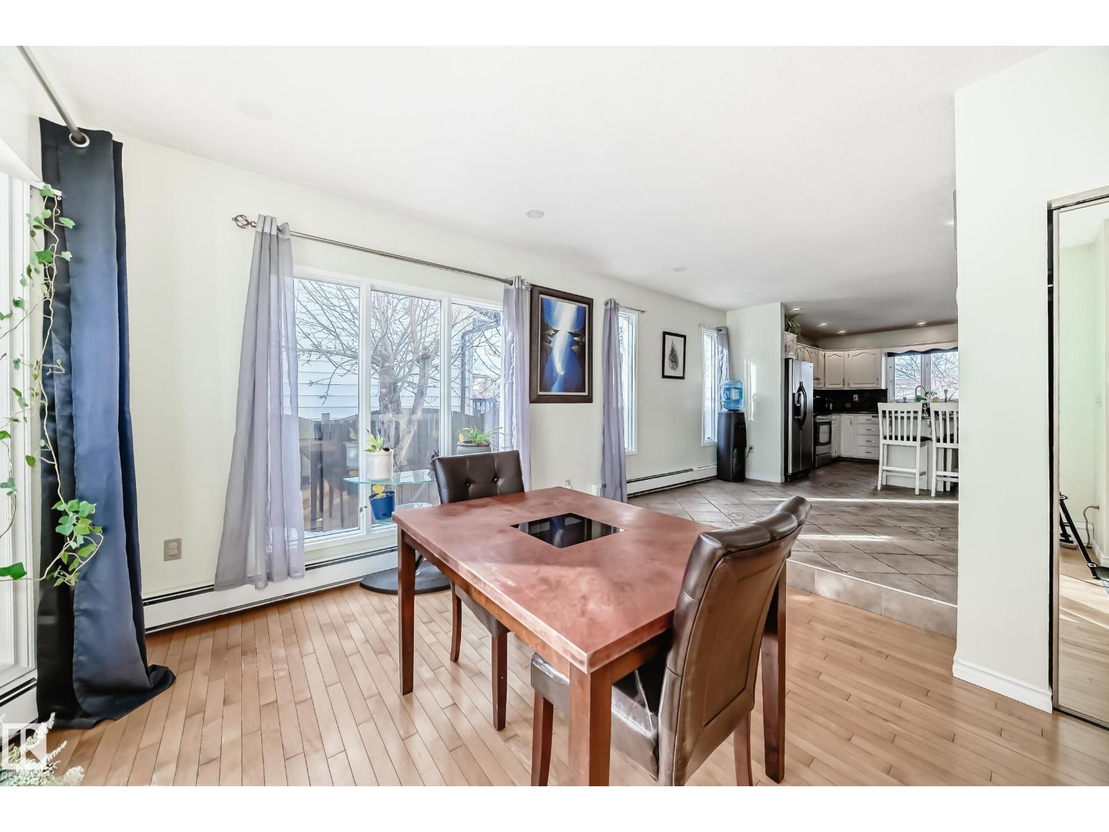 16232 100 ST NW - 15