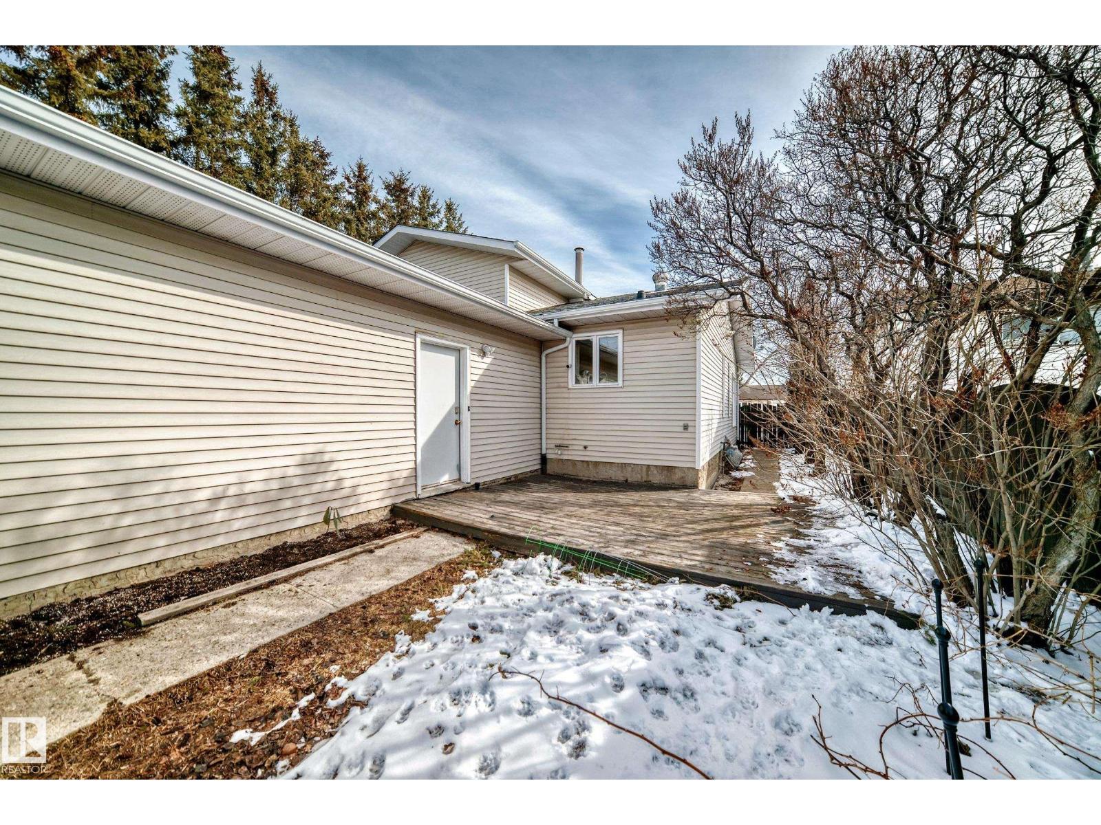 16232 100 ST NW - 39