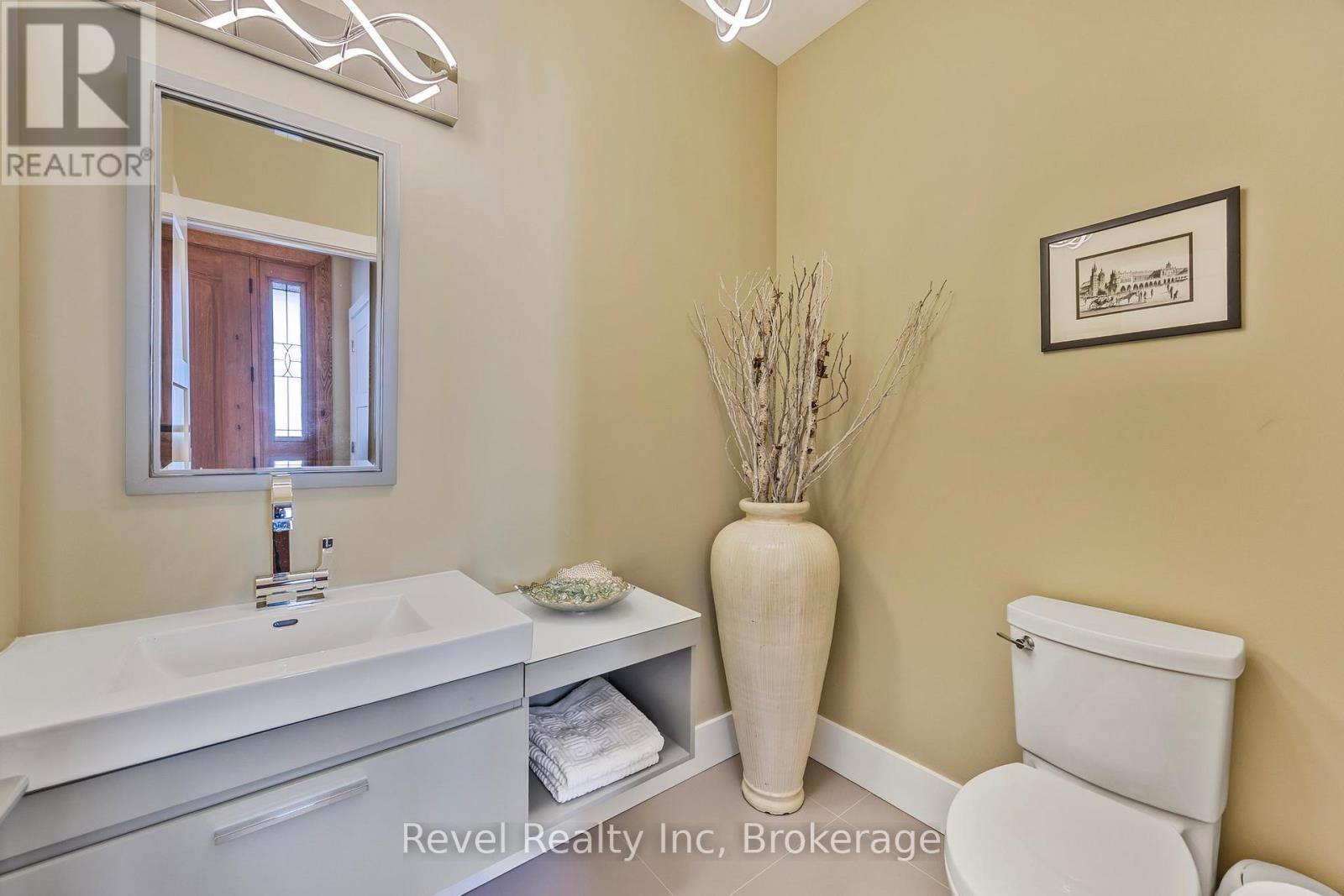 15 STONEY ROAD - 25