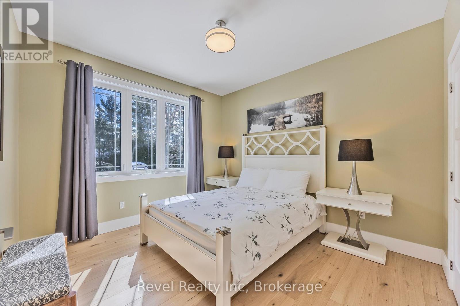 15 STONEY ROAD - 21